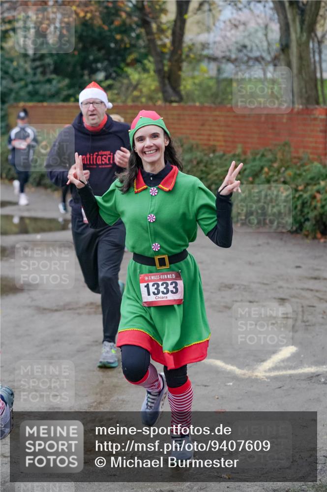 07.12.2025 - St. Pauli X-Mass-Run No. 15 Michael Burmester http://msf.ph/oto/9407609 07.12.2025 09:42:08 Laufen 15, 1333 meine-sportfotos.de