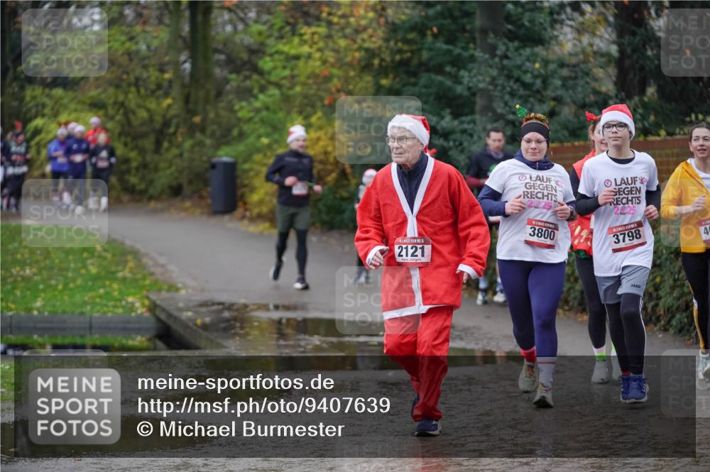 07.12.2025 - St. Pauli X-Mass-Run No. 15 Michael Burmester http://msf.ph/oto/9407639 07.12.2025 11:25:06 Laufen 15, 2121, 3800, 2025, 3798, 180, 40 meine-sportfotos.de