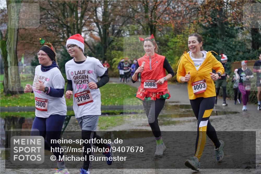 07.12.2025 - St. Pauli X-Mass-Run No. 15 Michael Burmester http://msf.ph/oto/9407678 07.12.2025 11:25:09 Laufen 3800, 2925, 5, 3798, 15, 3086, 4003, 25, 41 meine-sportfotos.de