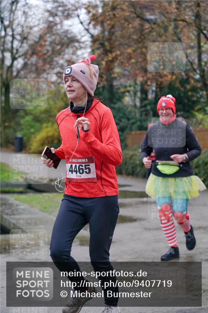 07.12.2025 - St. Pauli X-Mass-Run No. 15 Michael Burmester http://msf.ph/oto/9407719 07.12.2025 09:42:24 Laufen 15, 4465 meine-sportfotos.de