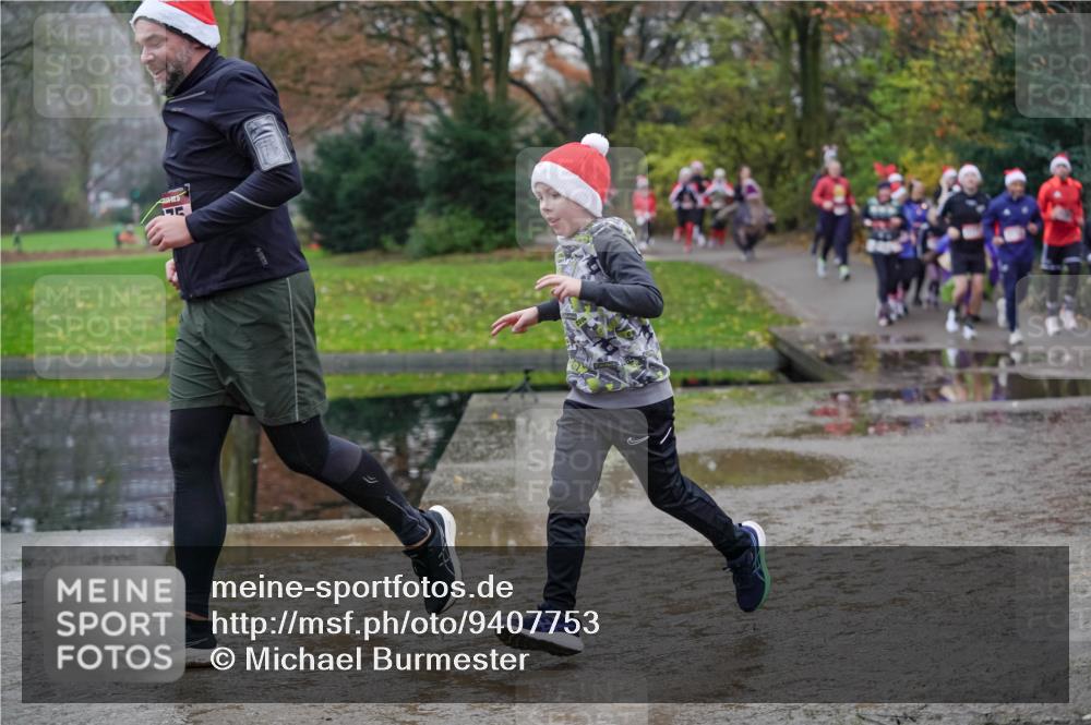 07.12.2025 - St. Pauli X-Mass-Run No. 15 Michael Burmester http://msf.ph/oto/9407753 07.12.2025 11:25:15 Laufen  meine-sportfotos.de