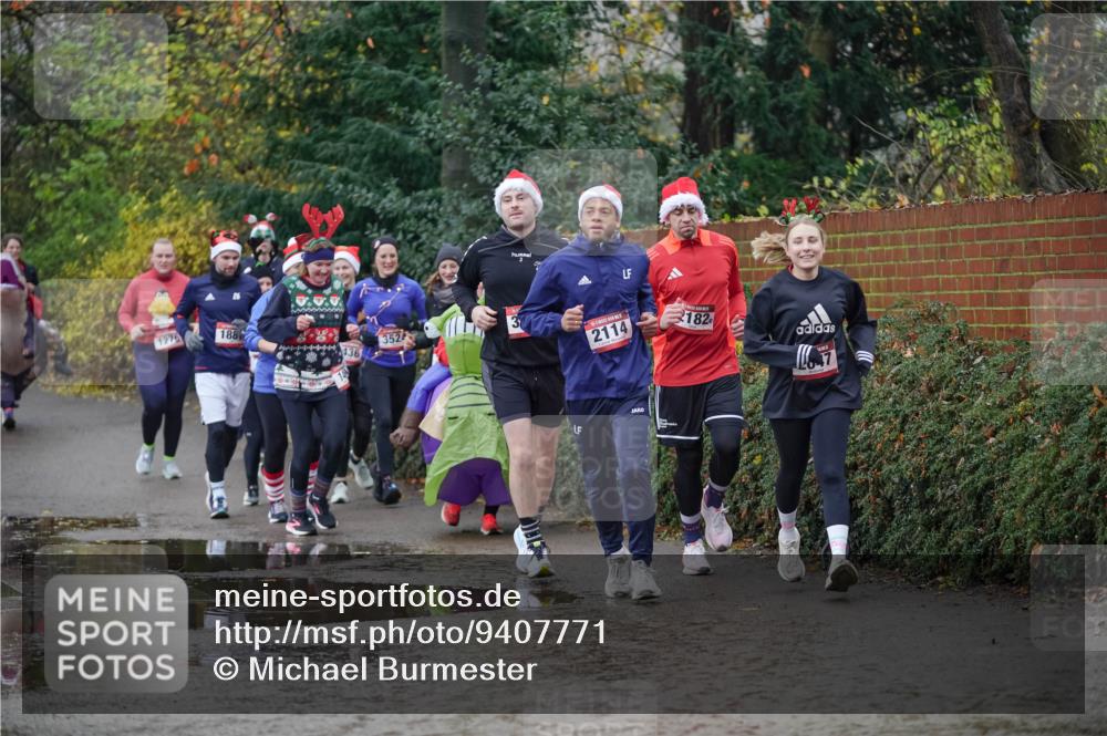 07.12.2025 - St. Pauli X-Mass-Run No. 15 Michael Burmester http://msf.ph/oto/9407771 07.12.2025 11:25:18 Laufen 26, 3, 5, 0, 1276, 188, 136, 3524, 2114, 182 meine-sportfotos.de