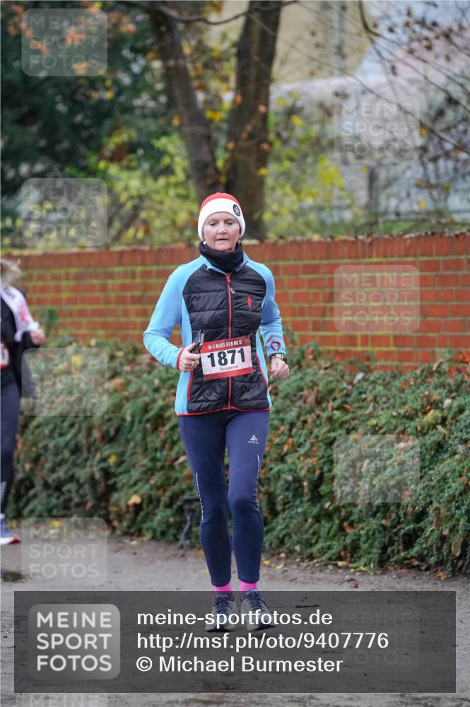 07.12.2025 - St. Pauli X-Mass-Run No. 15 Michael Burmester http://msf.ph/oto/9407776 07.12.2025 09:42:34 Laufen 15, 1871 meine-sportfotos.de