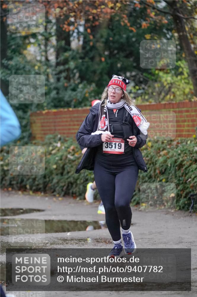 07.12.2025 - St. Pauli X-Mass-Run No. 15 Michael Burmester http://msf.ph/oto/9407782 07.12.2025 09:42:37 Laufen 15, 3519, 910 meine-sportfotos.de