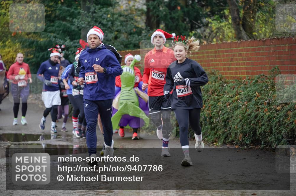 07.12.2025 - St. Pauli X-Mass-Run No. 15 Michael Burmester http://msf.ph/oto/9407786 07.12.2025 11:25:19 Laufen 188, 1275, 0, 2182, 2047, 2114 meine-sportfotos.de