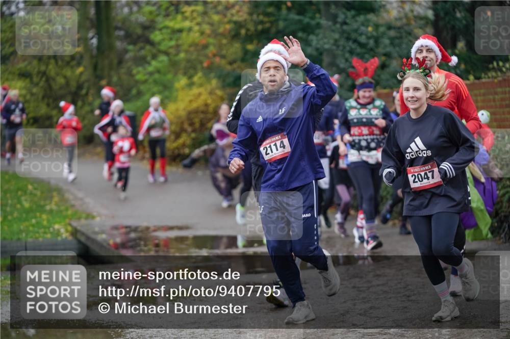 07.12.2025 - St. Pauli X-Mass-Run No. 15 Michael Burmester http://msf.ph/oto/9407795 07.12.2025 11:25:20 Laufen 5, 2114, 15, 2047 meine-sportfotos.de