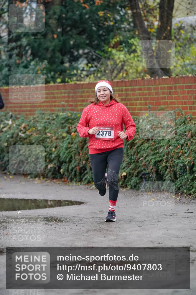 07.12.2025 - St. Pauli X-Mass-Run No. 15 Michael Burmester http://msf.ph/oto/9407803 07.12.2025 09:42:41 Laufen 15, 2378 meine-sportfotos.de