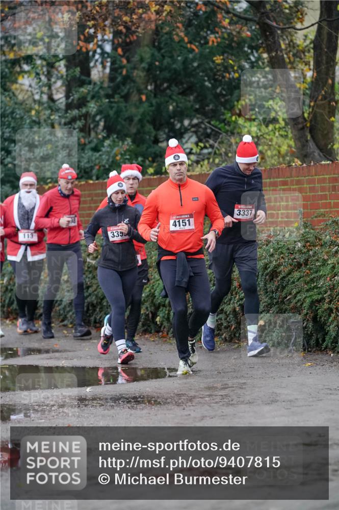 07.12.2025 - St. Pauli X-Mass-Run No. 15 Michael Burmester http://msf.ph/oto/9407815 07.12.2025 09:42:43 Laufen 113, 335, 4151, 3337 meine-sportfotos.de