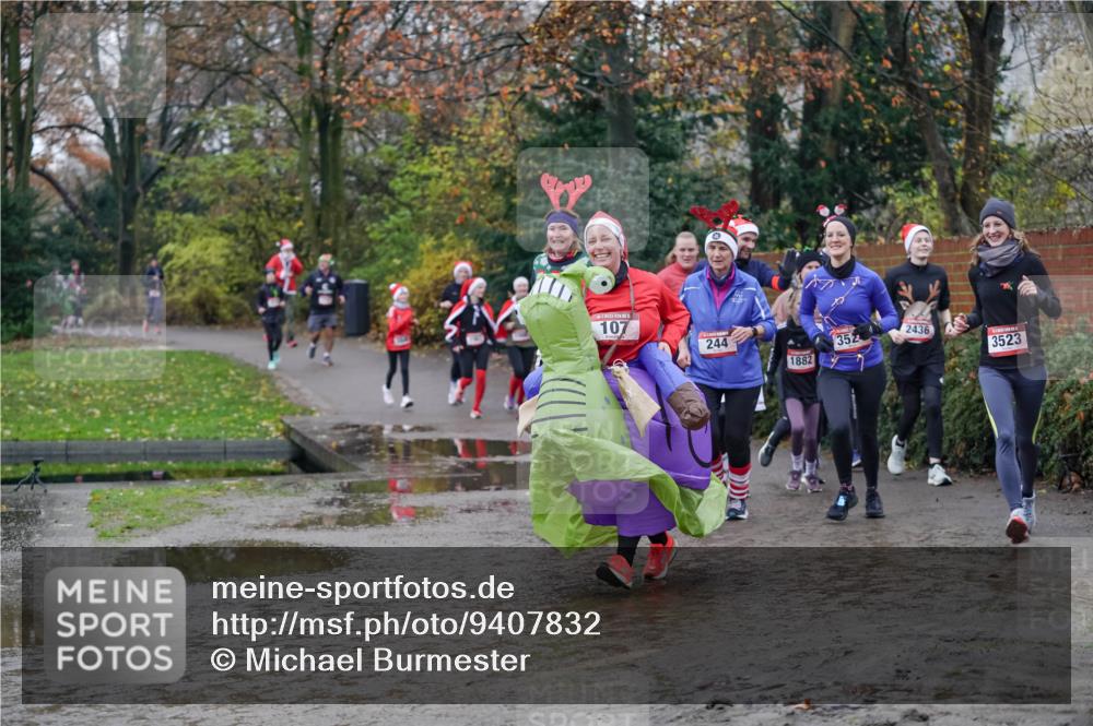 07.12.2025 - St. Pauli X-Mass-Run No. 15 Michael Burmester http://msf.ph/oto/9407832 07.12.2025 11:25:23 Laufen 107, 244, 352, 1882, 2436, 3523 meine-sportfotos.de