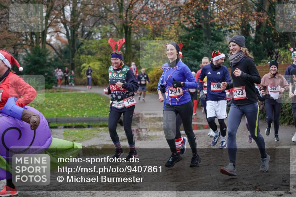 07.12.2025 - St. Pauli X-Mass-Run No. 15 Michael Burmester http://msf.ph/oto/9407861 07.12.2025 11:25:24 Laufen 26, 3524, 188, 3523, 146, 2441 meine-sportfotos.de