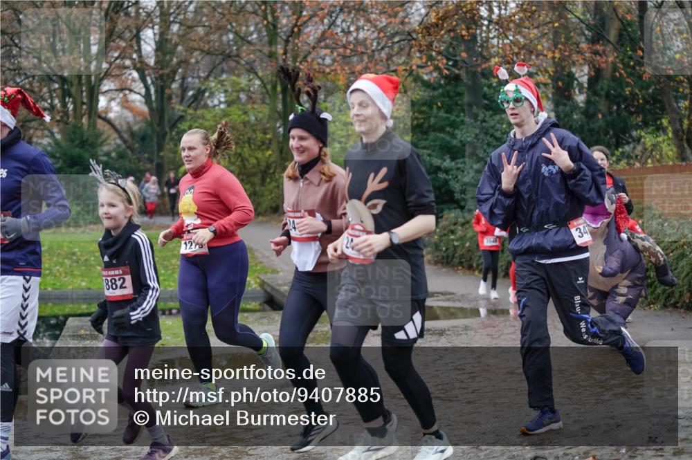 07.12.2025 - St. Pauli X-Mass-Run No. 15 Michael Burmester http://msf.ph/oto/9407885 07.12.2025 11:25:26 Laufen 26, 882, 1278, 39481, 34 meine-sportfotos.de