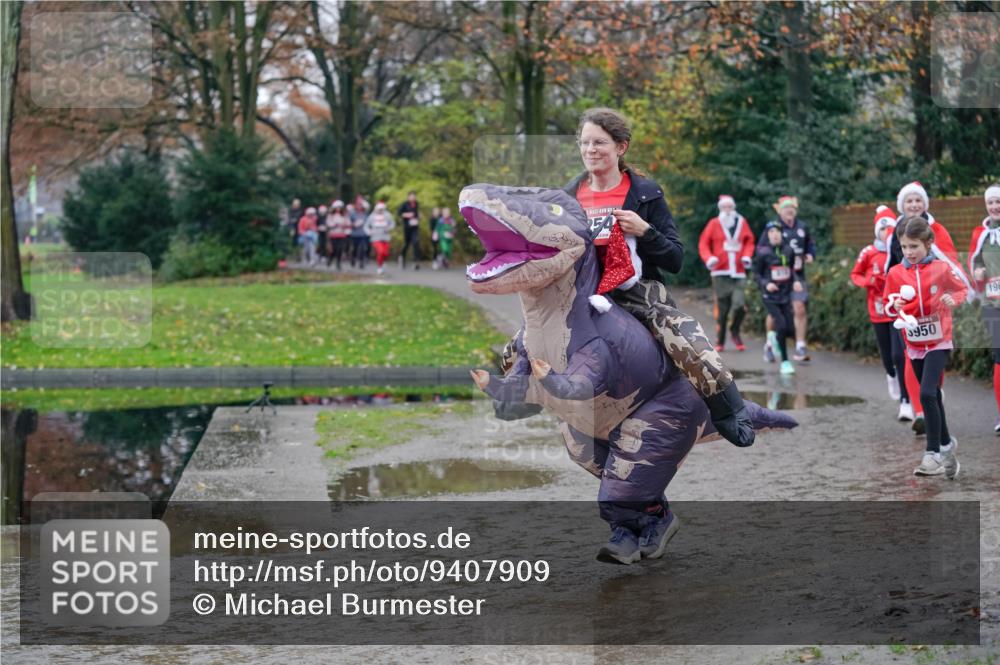 07.12.2025 - St. Pauli X-Mass-Run No. 15 Michael Burmester http://msf.ph/oto/9407909 07.12.2025 11:25:28 Laufen 50, 196 meine-sportfotos.de