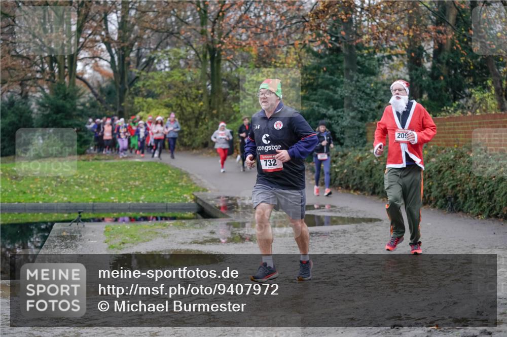 07.12.2025 - St. Pauli X-Mass-Run No. 15 Michael Burmester http://msf.ph/oto/9407972 07.12.2025 11:25:34 Laufen 8, 732, 200 meine-sportfotos.de