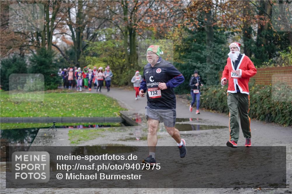 07.12.2025 - St. Pauli X-Mass-Run No. 15 Michael Burmester http://msf.ph/oto/9407975 07.12.2025 11:25:34 Laufen 732, 209 meine-sportfotos.de