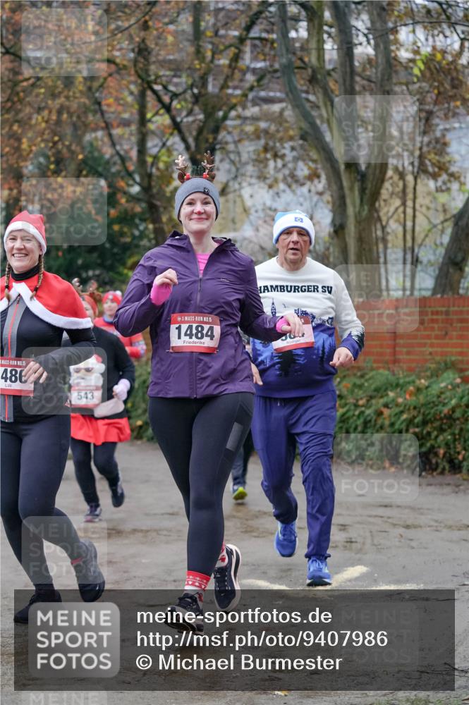 07.12.2025 - St. Pauli X-Mass-Run No. 15 Michael Burmester http://msf.ph/oto/9407986 07.12.2025 09:43:02 Laufen 15, 486, 543, 15, 1484 meine-sportfotos.de