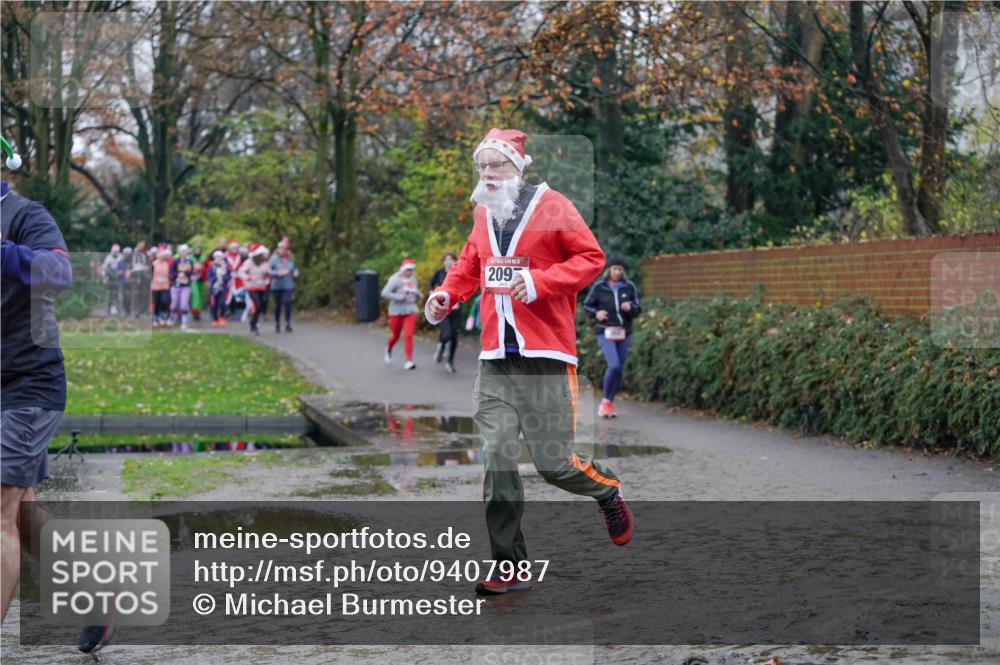 07.12.2025 - St. Pauli X-Mass-Run No. 15 Michael Burmester http://msf.ph/oto/9407987 07.12.2025 11:25:35 Laufen 209 meine-sportfotos.de