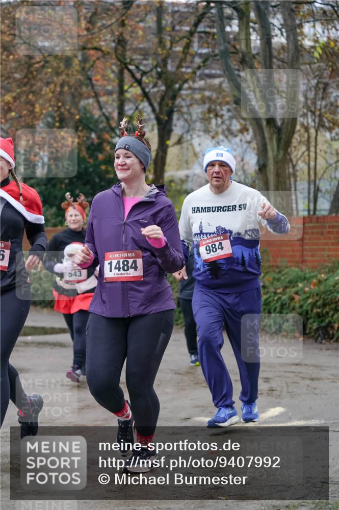 07.12.2025 - St. Pauli X-Mass-Run No. 15 Michael Burmester http://msf.ph/oto/9407992 07.12.2025 09:43:02 Laufen 15, 543, 15, 1484, 15, 984 meine-sportfotos.de