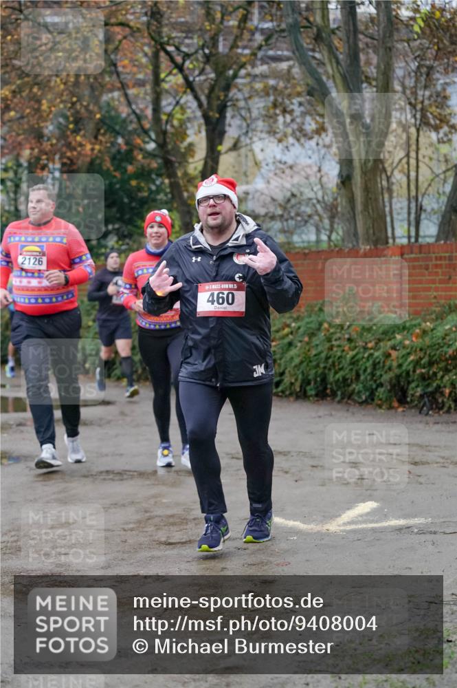 07.12.2025 - St. Pauli X-Mass-Run No. 15 Michael Burmester http://msf.ph/oto/9408004 07.12.2025 09:43:03 Laufen 2126, 1185, 15, 460 meine-sportfotos.de