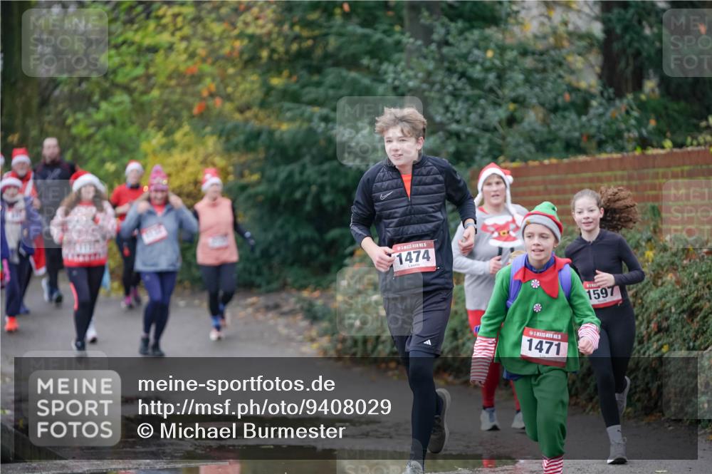 07.12.2025 - St. Pauli X-Mass-Run No. 15 Michael Burmester http://msf.ph/oto/9408029 07.12.2025 11:25:40 Laufen 15, 1474, 15, 1471, 1597 meine-sportfotos.de