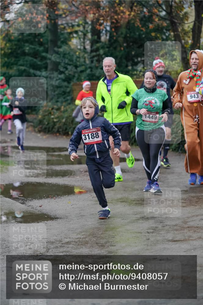 07.12.2025 - St. Pauli X-Mass-Run No. 15 Michael Burmester http://msf.ph/oto/9408057 07.12.2025 09:43:09 Laufen 1441, 943, 15, 3188, 1449 meine-sportfotos.de