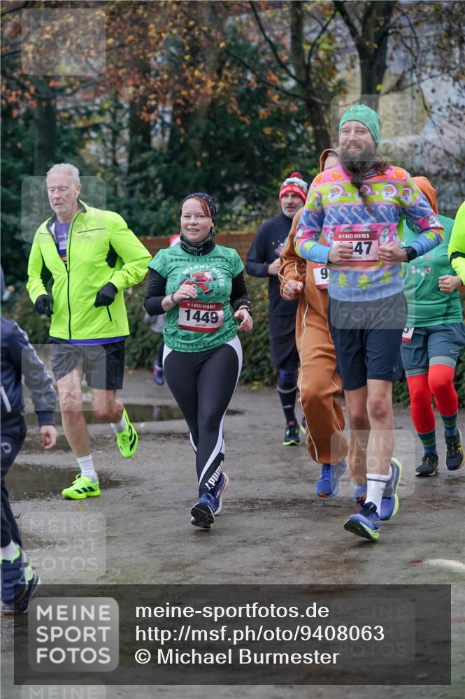 07.12.2025 - St. Pauli X-Mass-Run No. 15 Michael Burmester http://msf.ph/oto/9408063 07.12.2025 09:43:10 Laufen 25, 1449, 9, 15, 47 meine-sportfotos.de