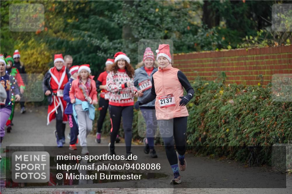 07.12.2025 - St. Pauli X-Mass-Run No. 15 Michael Burmester http://msf.ph/oto/9408086 07.12.2025 11:25:44 Laufen 98, 1132, 2137 meine-sportfotos.de