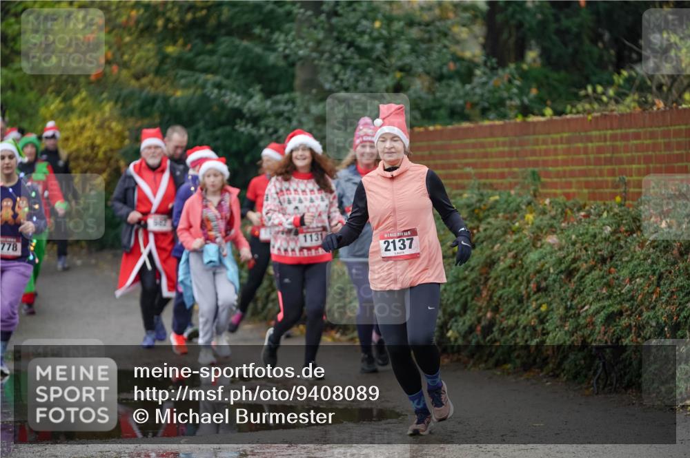 07.12.2025 - St. Pauli X-Mass-Run No. 15 Michael Burmester http://msf.ph/oto/9408089 07.12.2025 11:25:44 Laufen 778, 982, 2137 meine-sportfotos.de