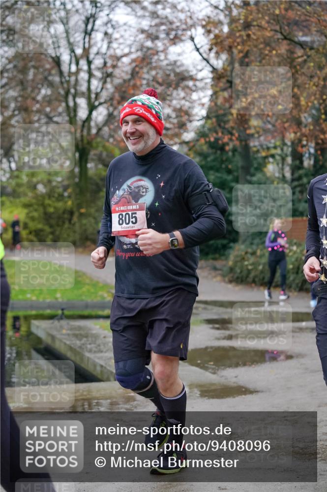 07.12.2025 - St. Pauli X-Mass-Run No. 15 Michael Burmester http://msf.ph/oto/9408096 07.12.2025 09:43:13 Laufen 15, 805 meine-sportfotos.de