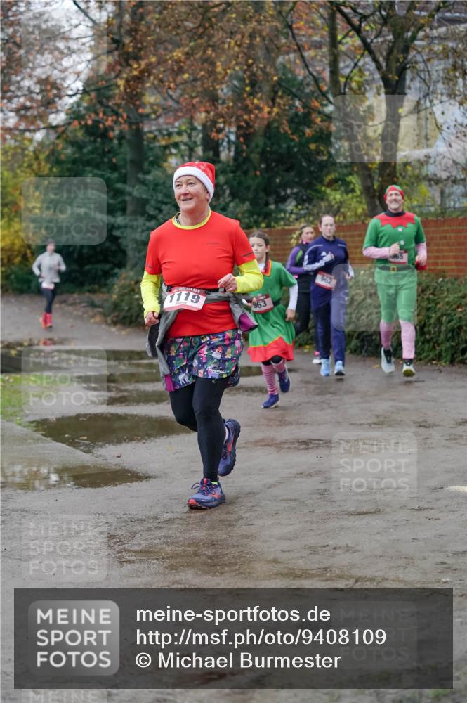 07.12.2025 - St. Pauli X-Mass-Run No. 15 Michael Burmester http://msf.ph/oto/9408109 07.12.2025 09:43:15 Laufen 1119, 963, 962 meine-sportfotos.de