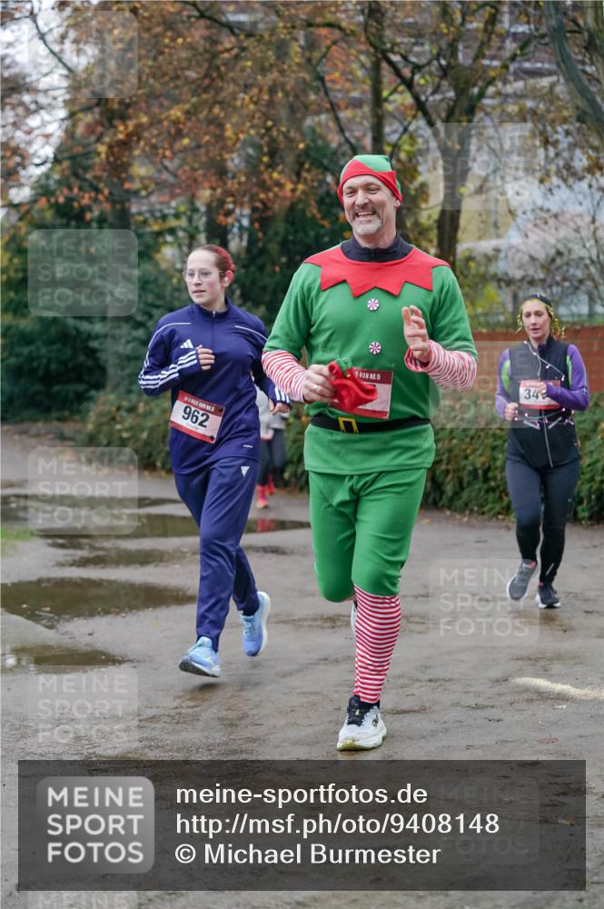 07.12.2025 - St. Pauli X-Mass-Run No. 15 Michael Burmester http://msf.ph/oto/9408148 07.12.2025 09:43:18 Laufen 962, 15, 34 meine-sportfotos.de