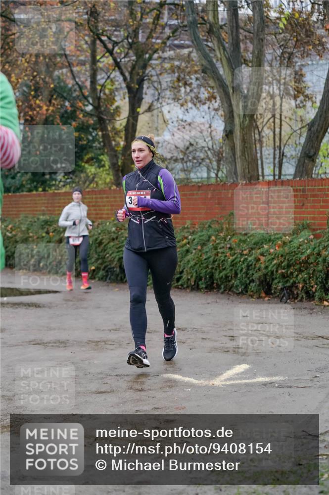 07.12.2025 - St. Pauli X-Mass-Run No. 15 Michael Burmester http://msf.ph/oto/9408154 07.12.2025 09:43:19 Laufen 3, 15 meine-sportfotos.de