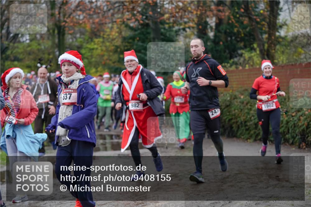 07.12.2025 - St. Pauli X-Mass-Run No. 15 Michael Burmester http://msf.ph/oto/9408155 07.12.2025 11:25:51 Laufen 15, 637, 982, 243, 1602 meine-sportfotos.de