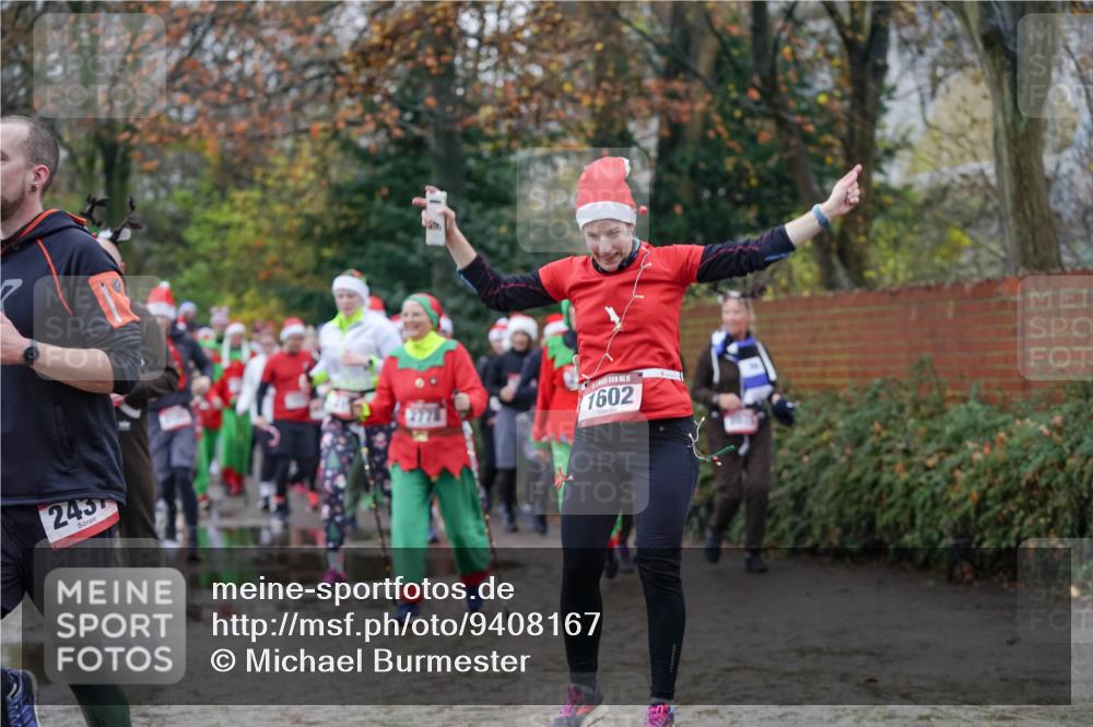 07.12.2025 - St. Pauli X-Mass-Run No. 15 Michael Burmester http://msf.ph/oto/9408167 07.12.2025 11:25:52 Laufen 243, 1602 meine-sportfotos.de
