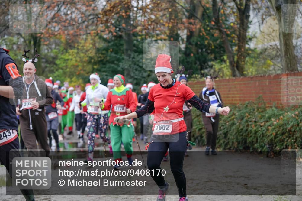 07.12.2025 - St. Pauli X-Mass-Run No. 15 Michael Burmester http://msf.ph/oto/9408170 07.12.2025 11:25:52 Laufen 2437, 202, 15, 1602 meine-sportfotos.de