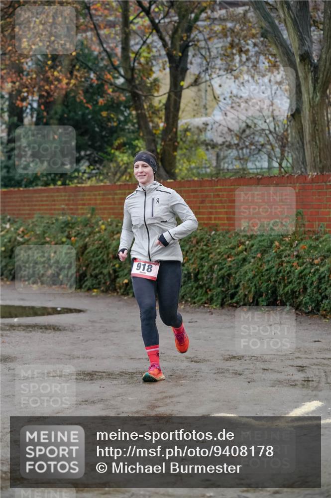 07.12.2025 - St. Pauli X-Mass-Run No. 15 Michael Burmester http://msf.ph/oto/9408178 07.12.2025 09:43:21 Laufen 918 meine-sportfotos.de