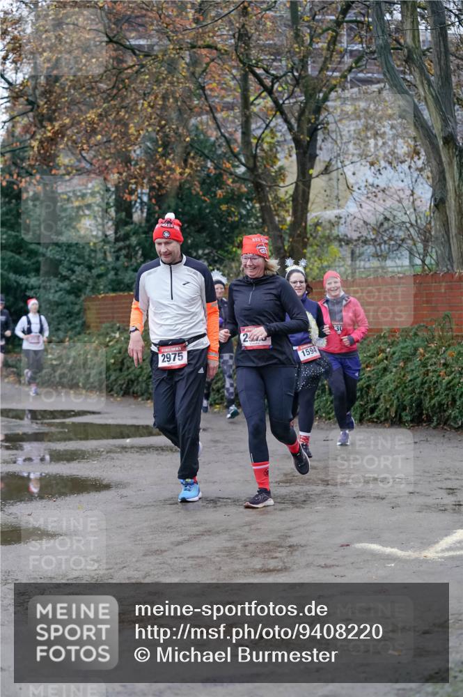 07.12.2025 - St. Pauli X-Mass-Run No. 15 Michael Burmester http://msf.ph/oto/9408220 07.12.2025 09:43:28 Laufen 2975, 293, 1594, 30 meine-sportfotos.de