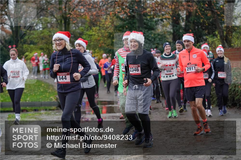 07.12.2025 - St. Pauli X-Mass-Run No. 15 Michael Burmester http://msf.ph/oto/9408233 07.12.2025 11:25:58 Laufen 2872, 644, 47, 2346, 996, 2911, 599, 3913 meine-sportfotos.de