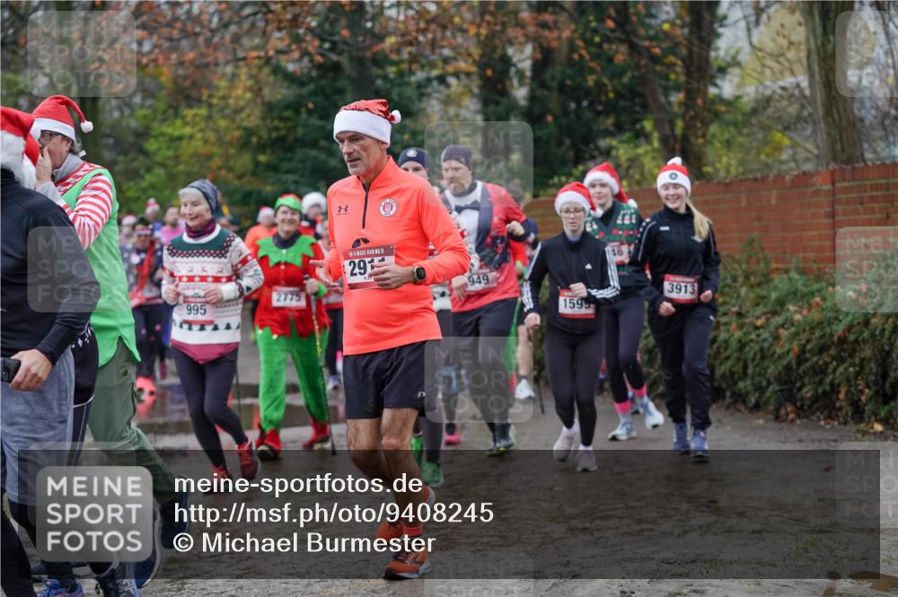 07.12.2025 - St. Pauli X-Mass-Run No. 15 Michael Burmester http://msf.ph/oto/9408245 07.12.2025 11:25:59 Laufen 995, 2775, 15, 29, 949, 1595, 16, 3913 meine-sportfotos.de