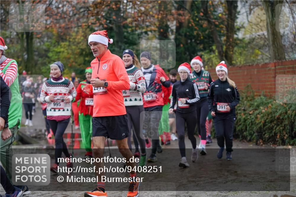07.12.2025 - St. Pauli X-Mass-Run No. 15 Michael Burmester http://msf.ph/oto/9408251 07.12.2025 11:25:59 Laufen 277, 995, 8, 96, 3646, 949, 391 meine-sportfotos.de