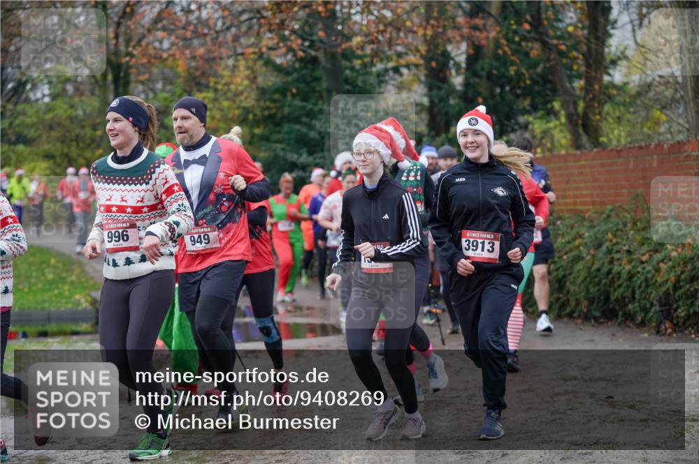 07.12.2025 - St. Pauli X-Mass-Run No. 15 Michael Burmester http://msf.ph/oto/9408269 07.12.2025 11:26:01 Laufen 15, 996, 949, 15, 3913 meine-sportfotos.de