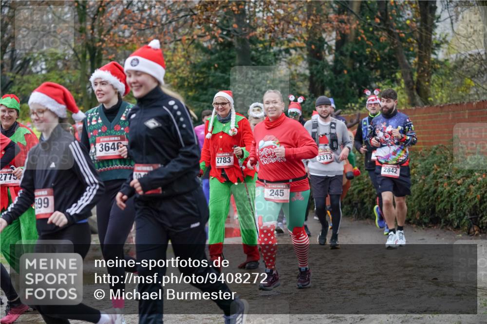 07.12.2025 - St. Pauli X-Mass-Run No. 15 Michael Burmester http://msf.ph/oto/9408272 07.12.2025 11:26:02 Laufen 2775, 99, 3646, 2783, 5, 245, 3313, 2842 meine-sportfotos.de