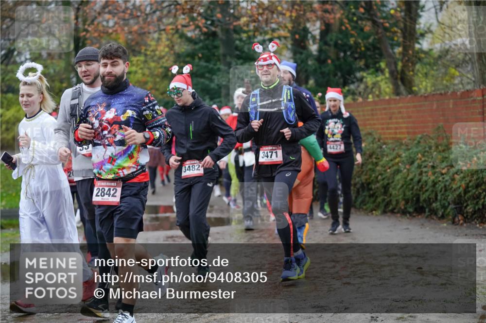 07.12.2025 - St. Pauli X-Mass-Run No. 15 Michael Burmester http://msf.ph/oto/9408305 07.12.2025 11:26:04 Laufen 15, 2842, 3482, 3471, 4427 meine-sportfotos.de
