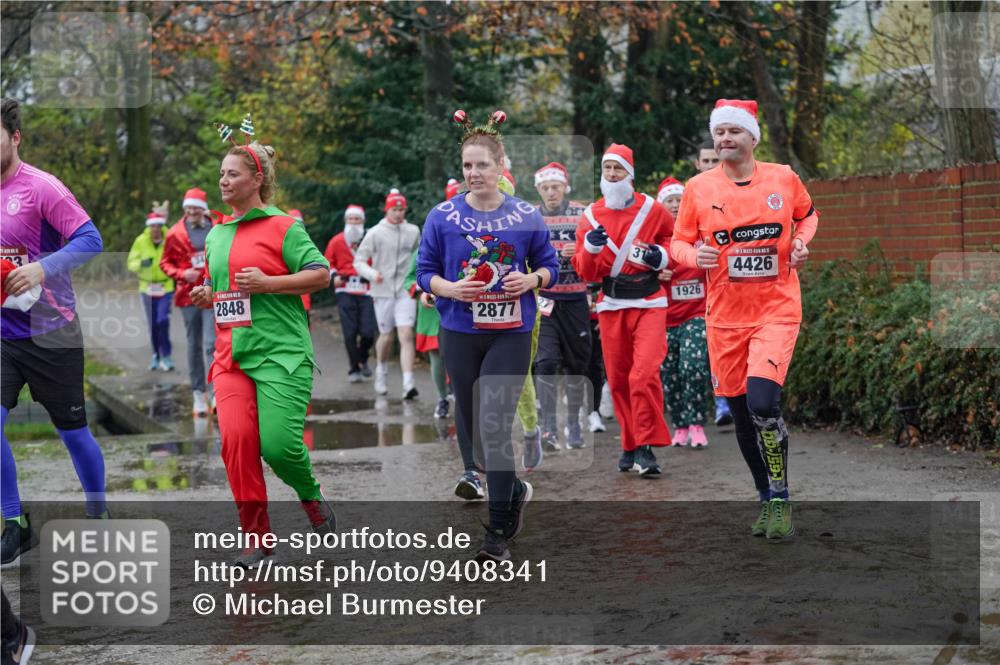 07.12.2025 - St. Pauli X-Mass-Run No. 15 Michael Burmester http://msf.ph/oto/9408341 07.12.2025 11:26:08 Laufen 3, 31, 1926, 4426, 2848, 2877, 5, 59 meine-sportfotos.de