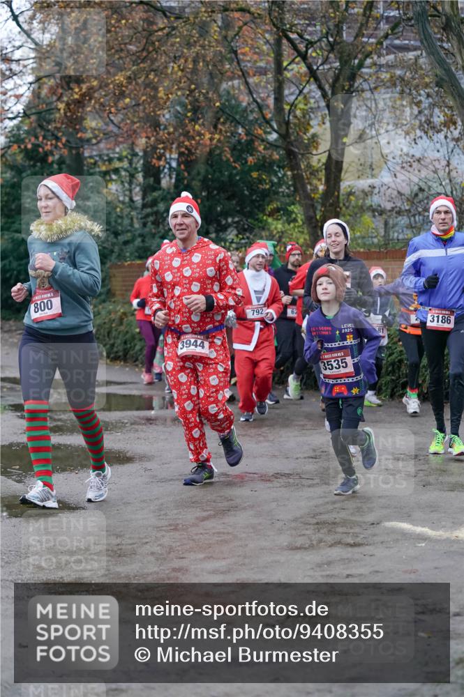 07.12.2025 - St. Pauli X-Mass-Run No. 15 Michael Burmester http://msf.ph/oto/9408355 07.12.2025 09:43:41 Laufen 5, 800, 3944, 792, 2025, 3535, 81, 3186 meine-sportfotos.de