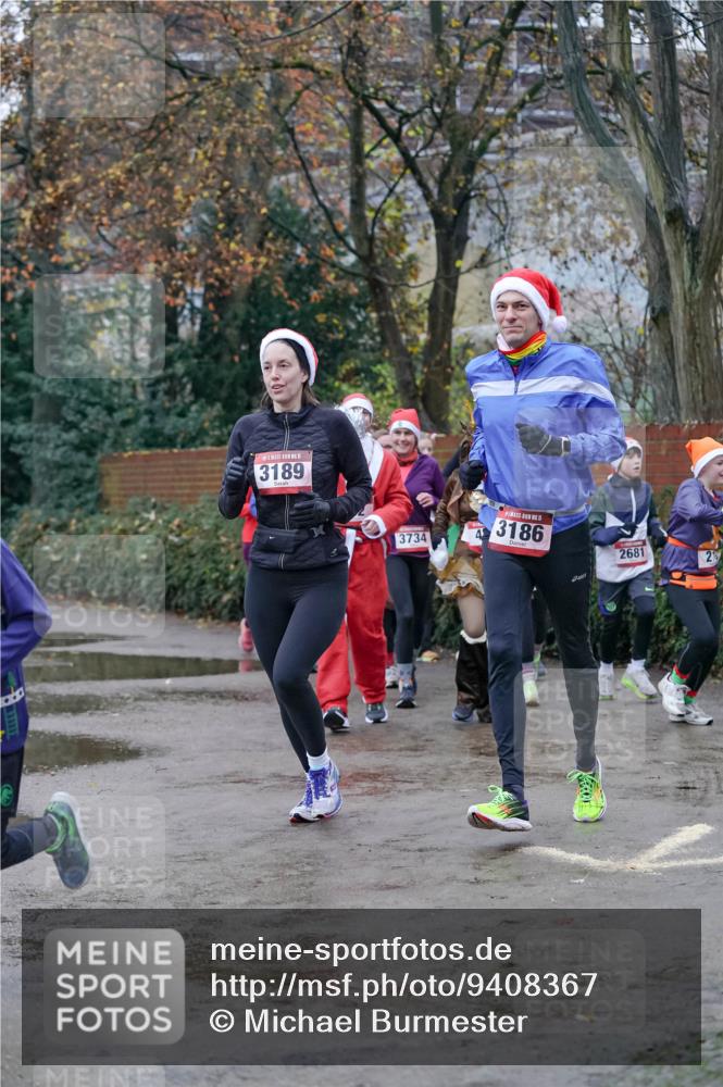 07.12.2025 - St. Pauli X-Mass-Run No. 15 Michael Burmester http://msf.ph/oto/9408367 07.12.2025 09:43:42 Laufen 3189, 3734, 4, 15, 3186, 2681, 2 meine-sportfotos.de