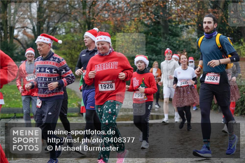 07.12.2025 - St. Pauli X-Mass-Run No. 15 Michael Burmester http://msf.ph/oto/9408377 07.12.2025 11:26:12 Laufen 3449, 1926, 2759, 2445, 2624, 12 meine-sportfotos.de