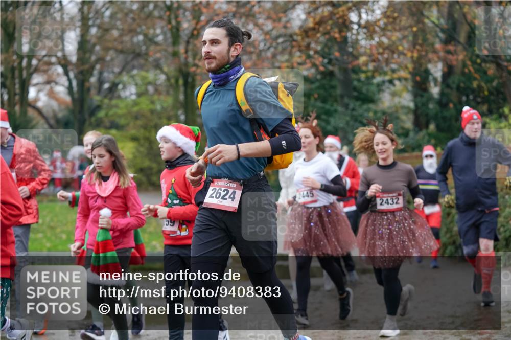 07.12.2025 - St. Pauli X-Mass-Run No. 15 Michael Burmester http://msf.ph/oto/9408383 07.12.2025 11:26:13 Laufen 15, 2624, 2445, 2432 meine-sportfotos.de