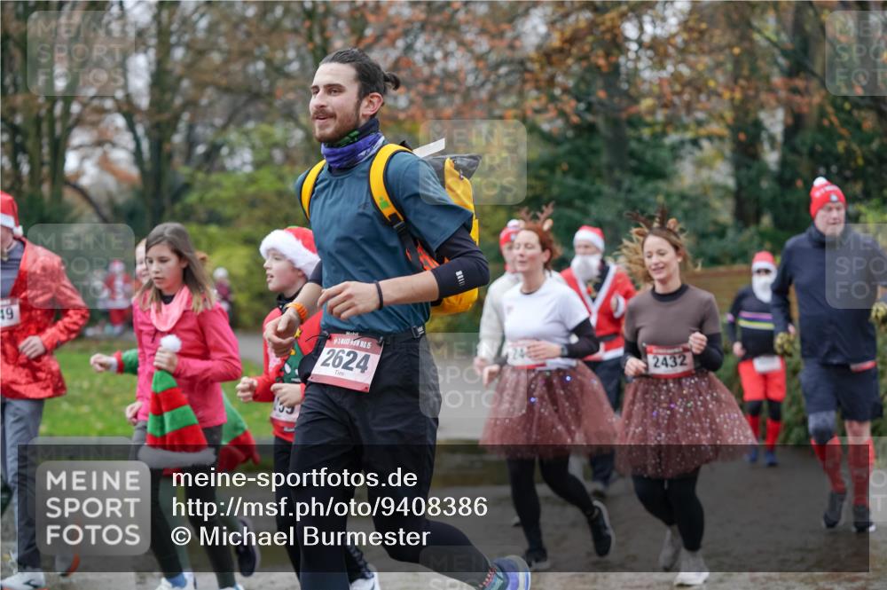 07.12.2025 - St. Pauli X-Mass-Run No. 15 Michael Burmester http://msf.ph/oto/9408386 07.12.2025 11:26:13 Laufen 19, 15, 2624, 2432 meine-sportfotos.de