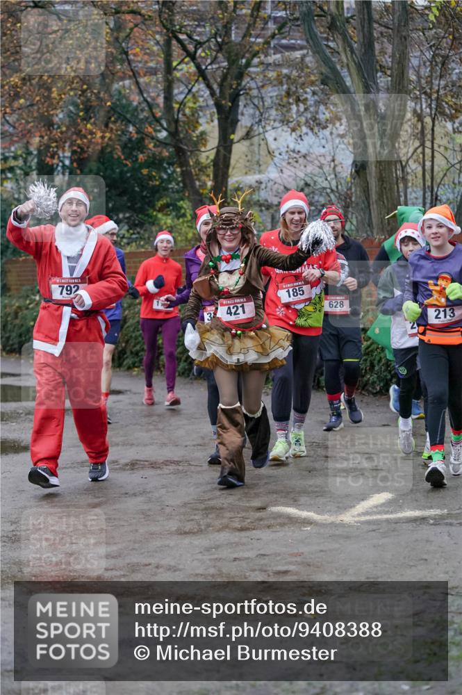 07.12.2025 - St. Pauli X-Mass-Run No. 15 Michael Burmester http://msf.ph/oto/9408388 07.12.2025 09:43:44 Laufen 15, 792, 421, 185, 628, 213 meine-sportfotos.de