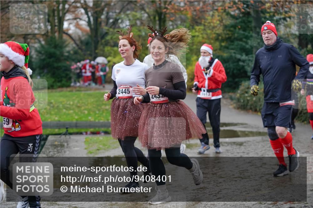 07.12.2025 - St. Pauli X-Mass-Run No. 15 Michael Burmester http://msf.ph/oto/9408401 07.12.2025 11:26:14 Laufen 59, 318, 2445, 2452, 1013 meine-sportfotos.de